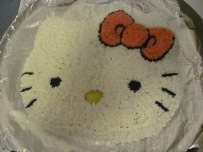 My latest cake: Hello Kitty